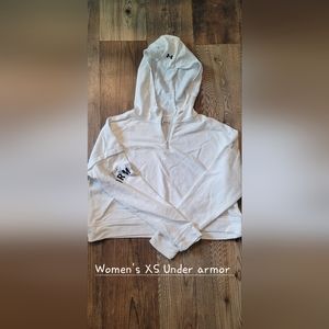 Women's xs cropped Under Armour hoodie